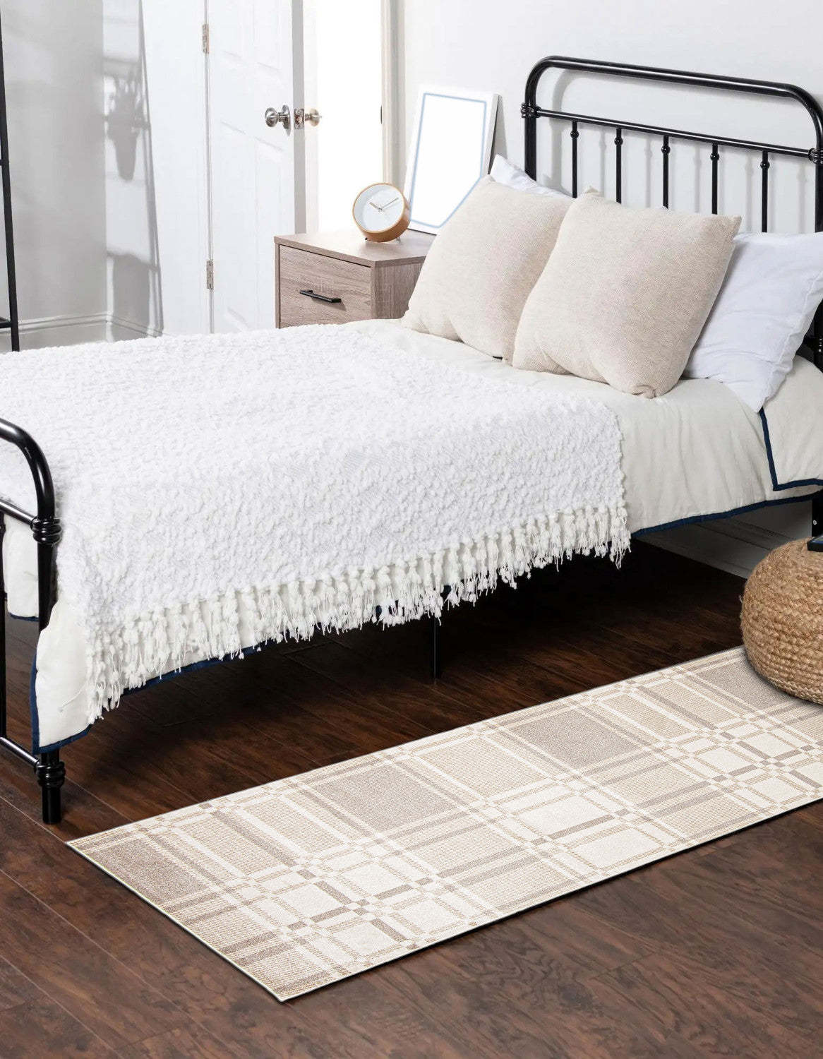 Tapis Roma ivoire lavable en machine - 2'6 x 8'0|Carpette Roma ivoire lavable à la machine - 2 pi 6 po x 8 pi 0 po|D86FRLDY