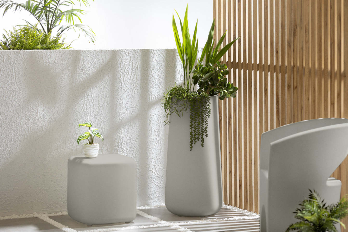 Dalya Tall Outdoor Pot Planter - Greige|Cache-pot haut Dalya pour l'extérieur - greige