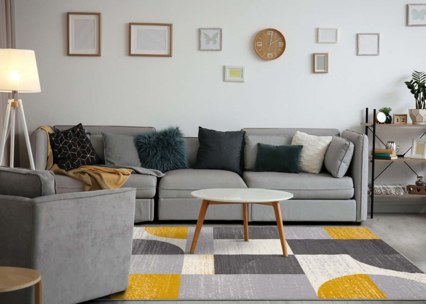 Florence Geometric Shapes Area Rug - 4'7 x 6'7|Tapis Florence à motifs géométriques - 4 pi 7 po x 6 pi 7 po