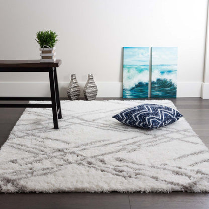 Ker White Lines 5x8 Area Rug|Carpette Ker blanche à rayures 5 x 8|D80GKOLI