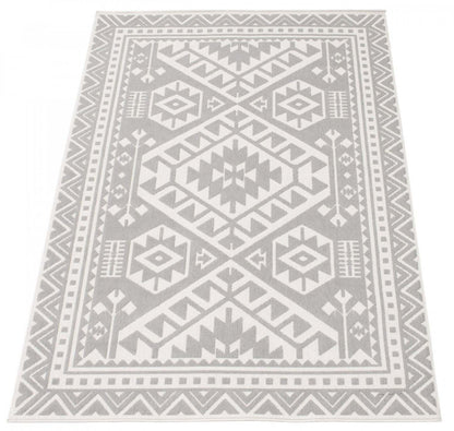GaiaLight Grey 6'7 x 9'6 Area Rug|Carpette Gaia gris clair 6 pi 7 po x 9 pi 6 po|D86FNWQU