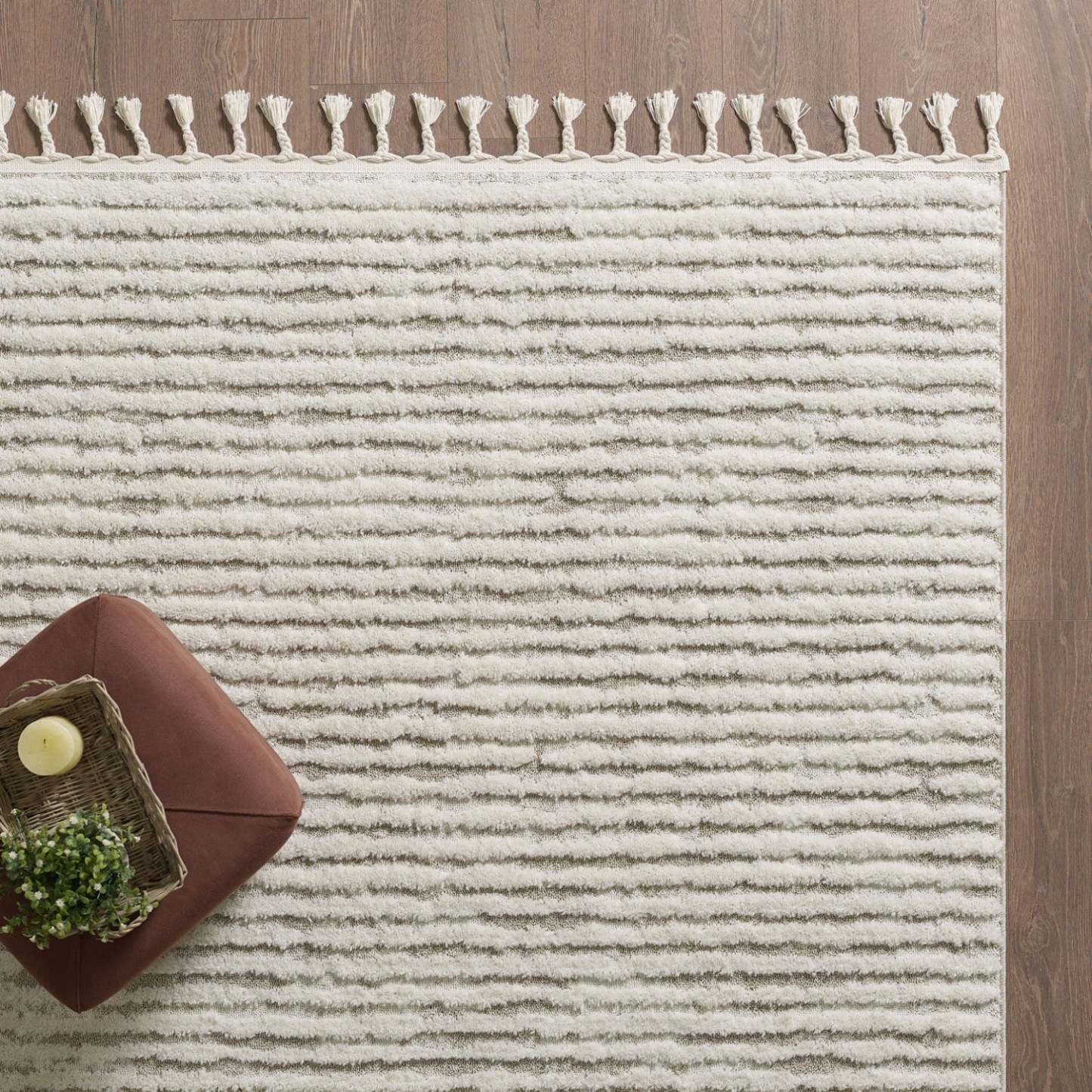 Quinto Beige Waves Shag Area Rug - 6'3 x 9'|Carpette à poil long Quinto beige à motif de vagues - 6 pi 3 po x 9 pi