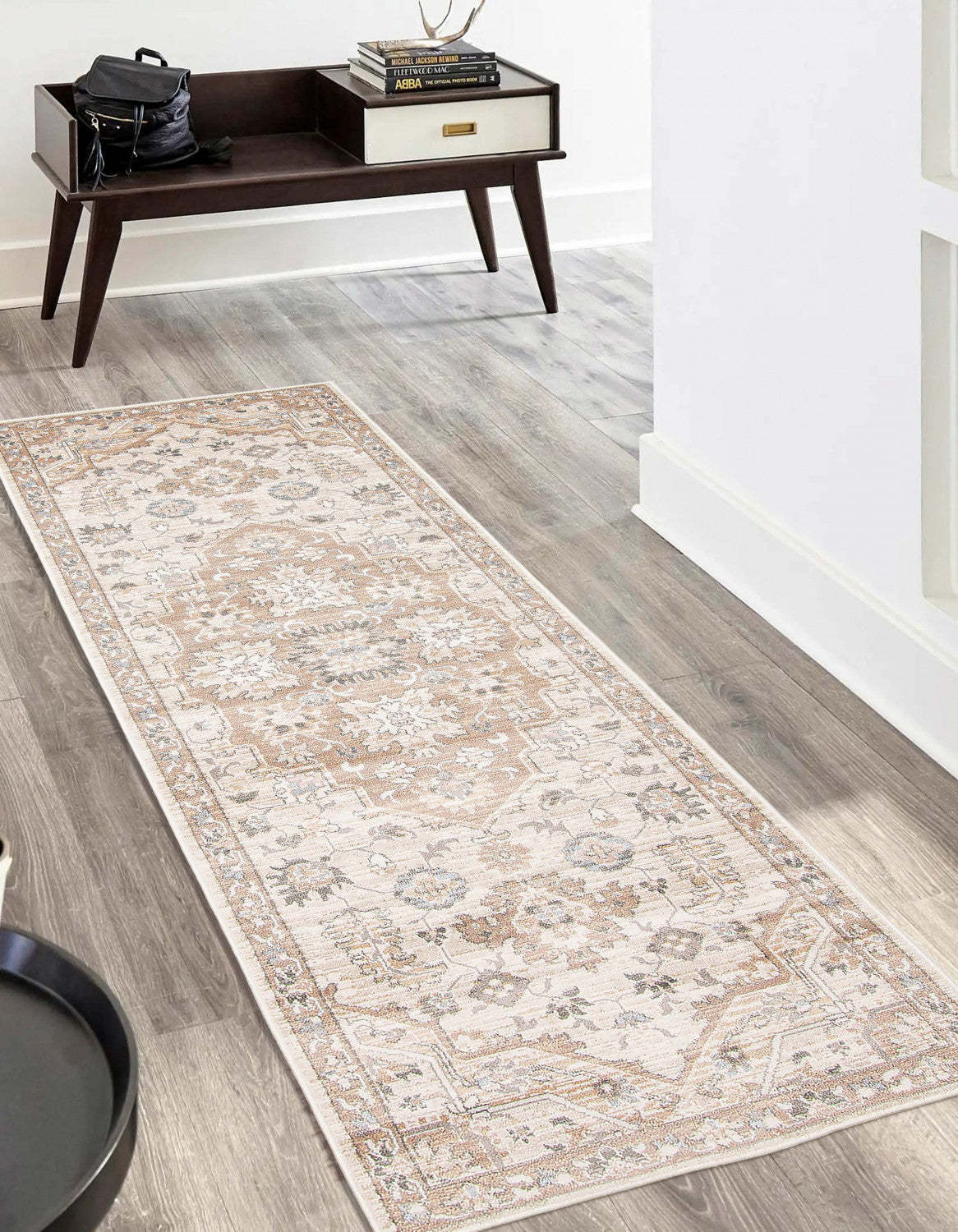 Carpette longue Arden beige - 2 pi 8 po x 8 pi 2 po