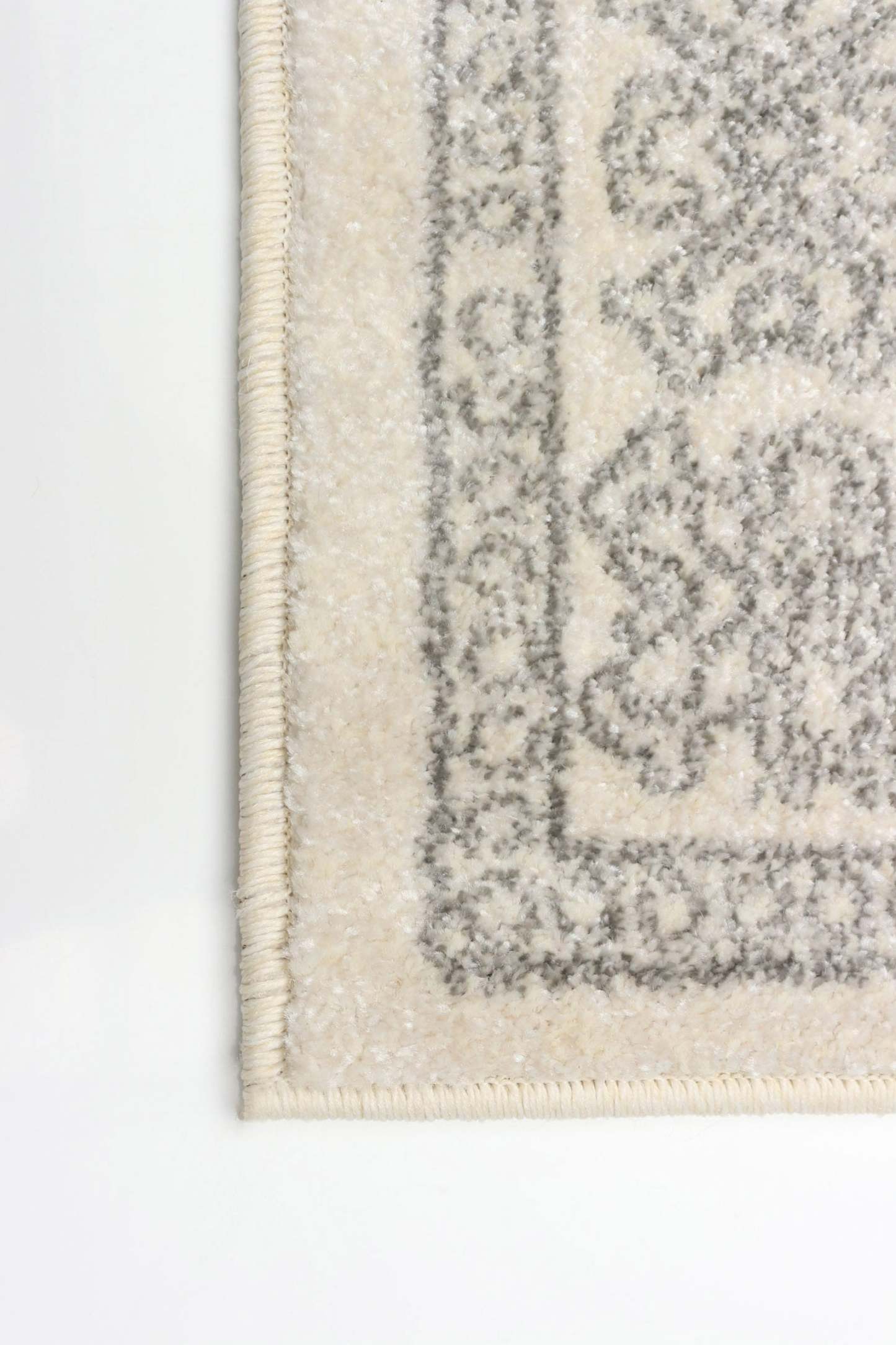 Tapis Elita ivoire - 6'7 x 9'6|Carpette Elita ivoire - 6 pi 7 po x 9 pi 6 po|D29A0A24