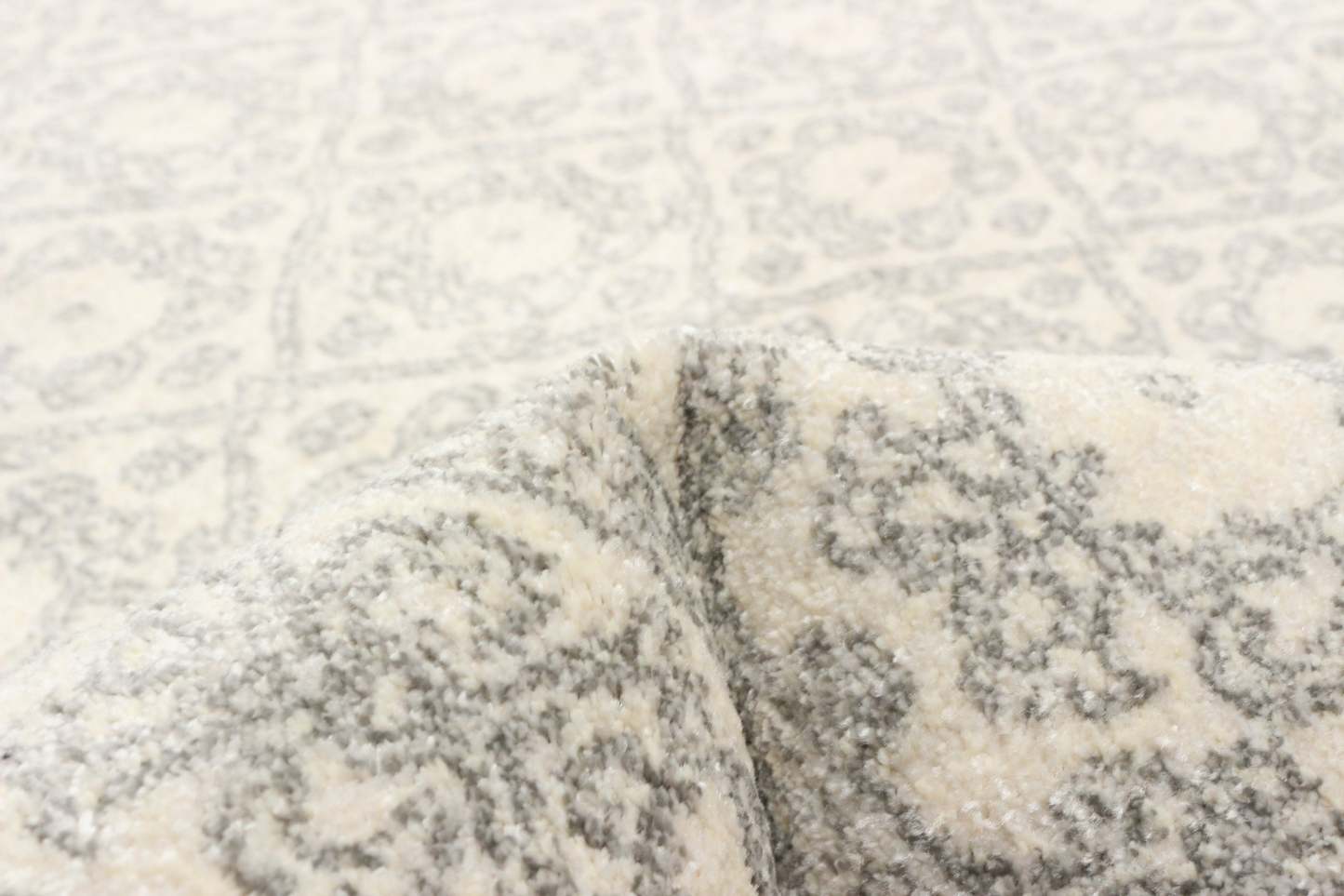 Tapis Elita ivoire - 6'7 x 9'6|Carpette Elita ivoire - 6 pi 7 po x 9 pi 6 po|D29A0A24