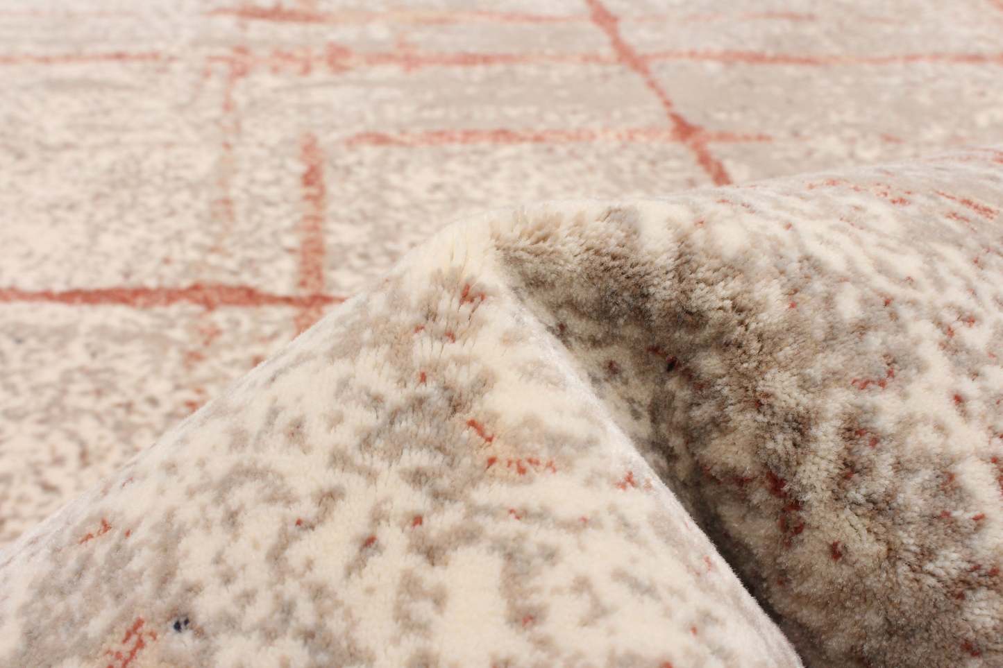 Mia Coral 3'10 x 6'0 Area Rug|Tapis Mia corail 3 pi 10 po x 6 pi 0 po|D86F259G