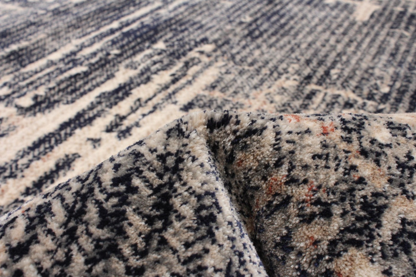 Abigail Grey 3'10 x 6'0 Area Rug|Tapis Abigail gris 3 pi 10 po x 6 pi 0 po|D86F9XY7