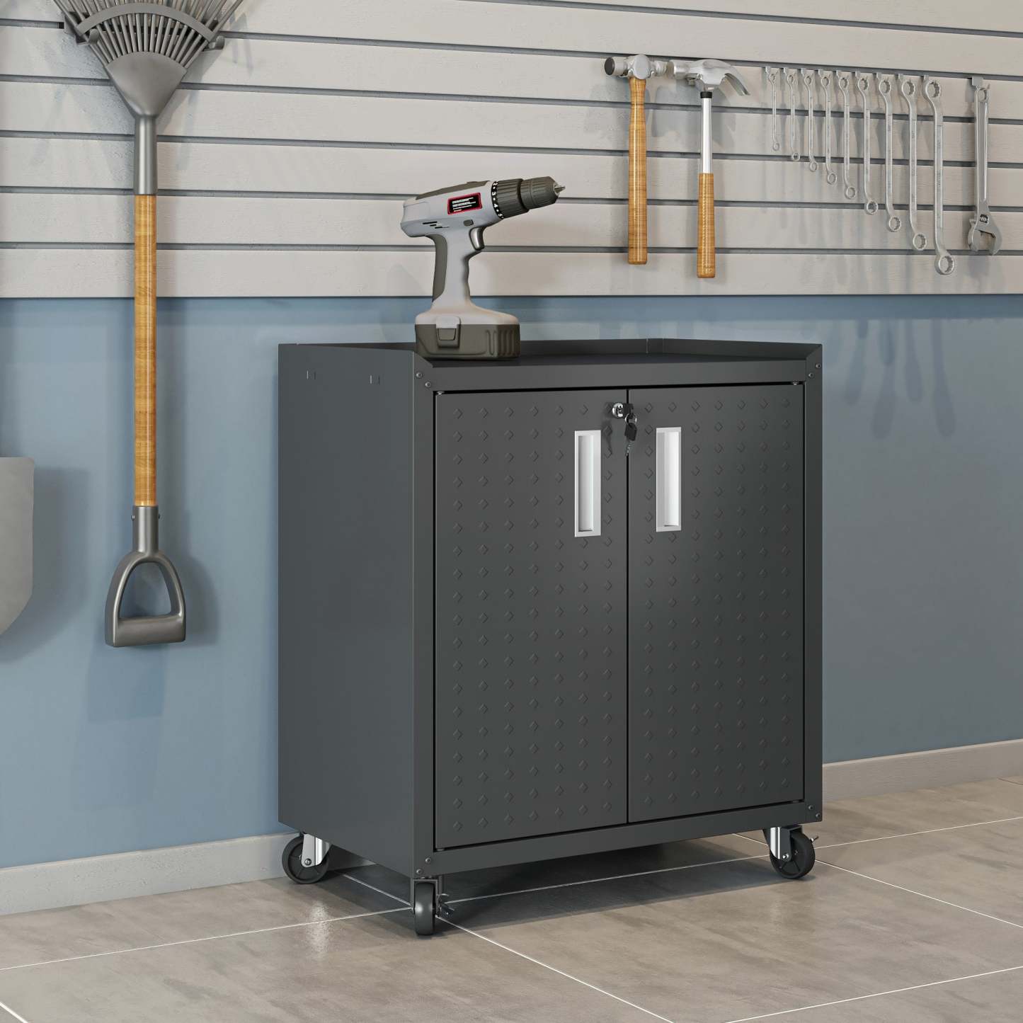 Manhattan Comfort Fortress Textured Metal 31.5 Garage Mobile Cabinet with 2 Adjustable Shelves - Charcoal Grey|Armoire mobile Fortress de Manhattan Comfort de 31,5 po en métal texturé avec 2 tablettes réglables pour le garage - gris anthracite