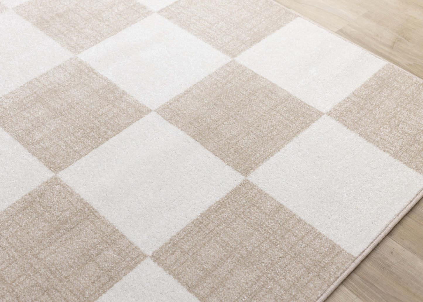 Covington Modern Checkered Indoor Area Rug - 2'8 x 4'11|Carpette Covington à motif de damier moderne pour l'intérieur - 2 pi 8 po x 4 pi 11 po