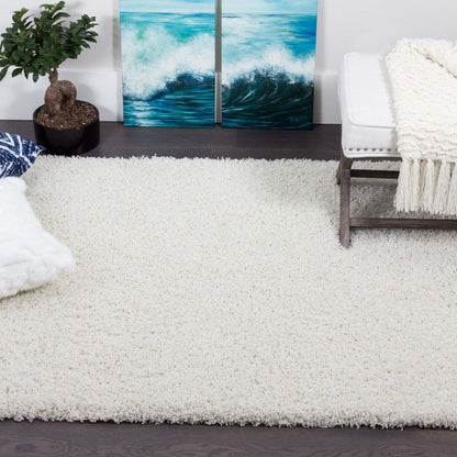Victoria Cream Shag 3 x 5 Area Rug|Carpette à poils longs Victoria crème 3 x 5|D80G63FT