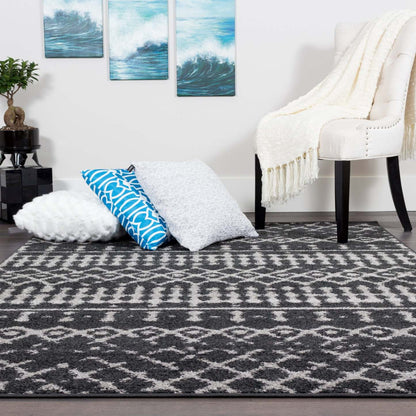 Lav D Grey Mor 5x8 Area Rug|Carpette Lav Diamond grise à motifs marocains 5 x 8|D80G6QK6