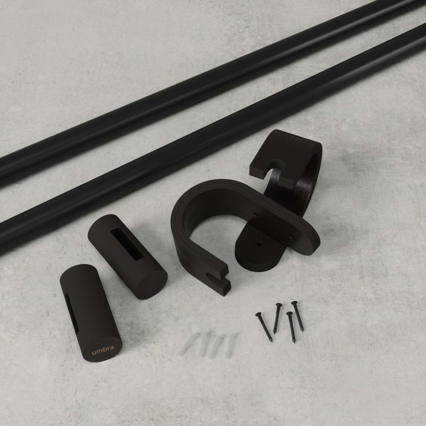 Umbra Tringle à rideau extensible Bellwood, noir mat, 1 - 42-120 | Tringle à rideaux extensibles Bellwood de Umbra noir mat de 1 po - 42 po à 120 po