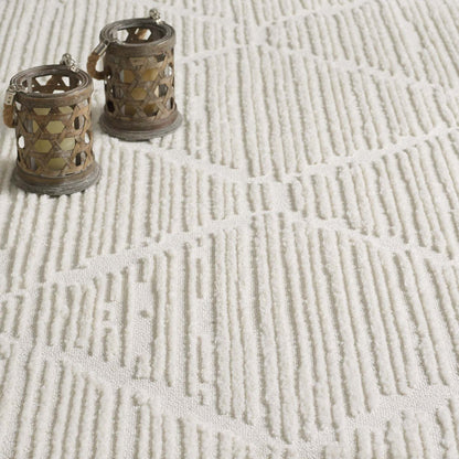 Quinto Lattice Large Cream Shag Area Rug - 6'3 x 9'|Carpette à poil long Quinto crème à motif de grands treillis - 6 pi 3 po x 9 pi