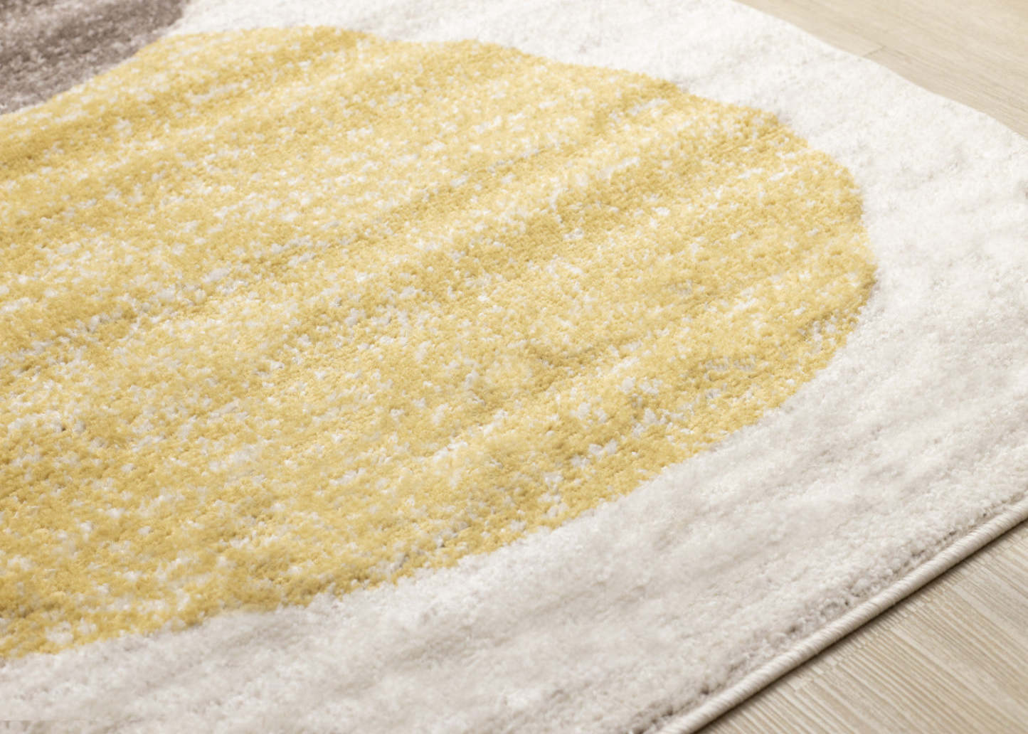 Carpette Marley verte, jaune et taupe à motif géométrique - 5 pi 3 po x 7 pi 7 po