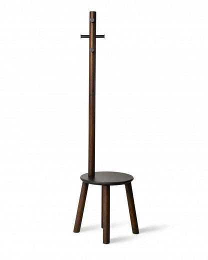Tabouret et porte-manteaux Umbra Modern Wood Pillar - Noir et noyer|Portemanteau et tabourets modernes Pillar de Umbra en bois - noirs et noyer