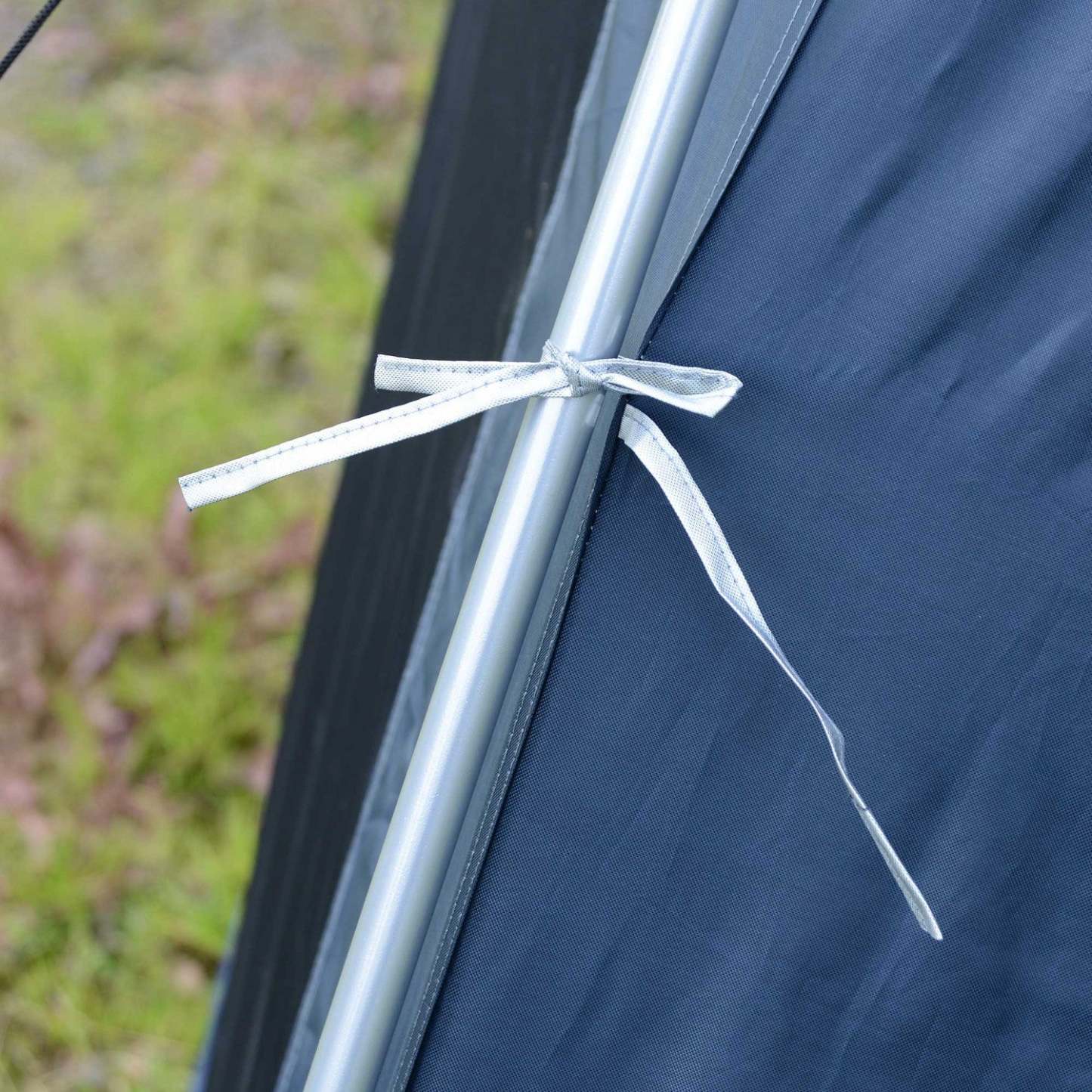 Outsunny 12' X12' X 7' 5-8 Personnes Tente De Camping En Plein Air Portable Abri Résistant À L'Eau Rand