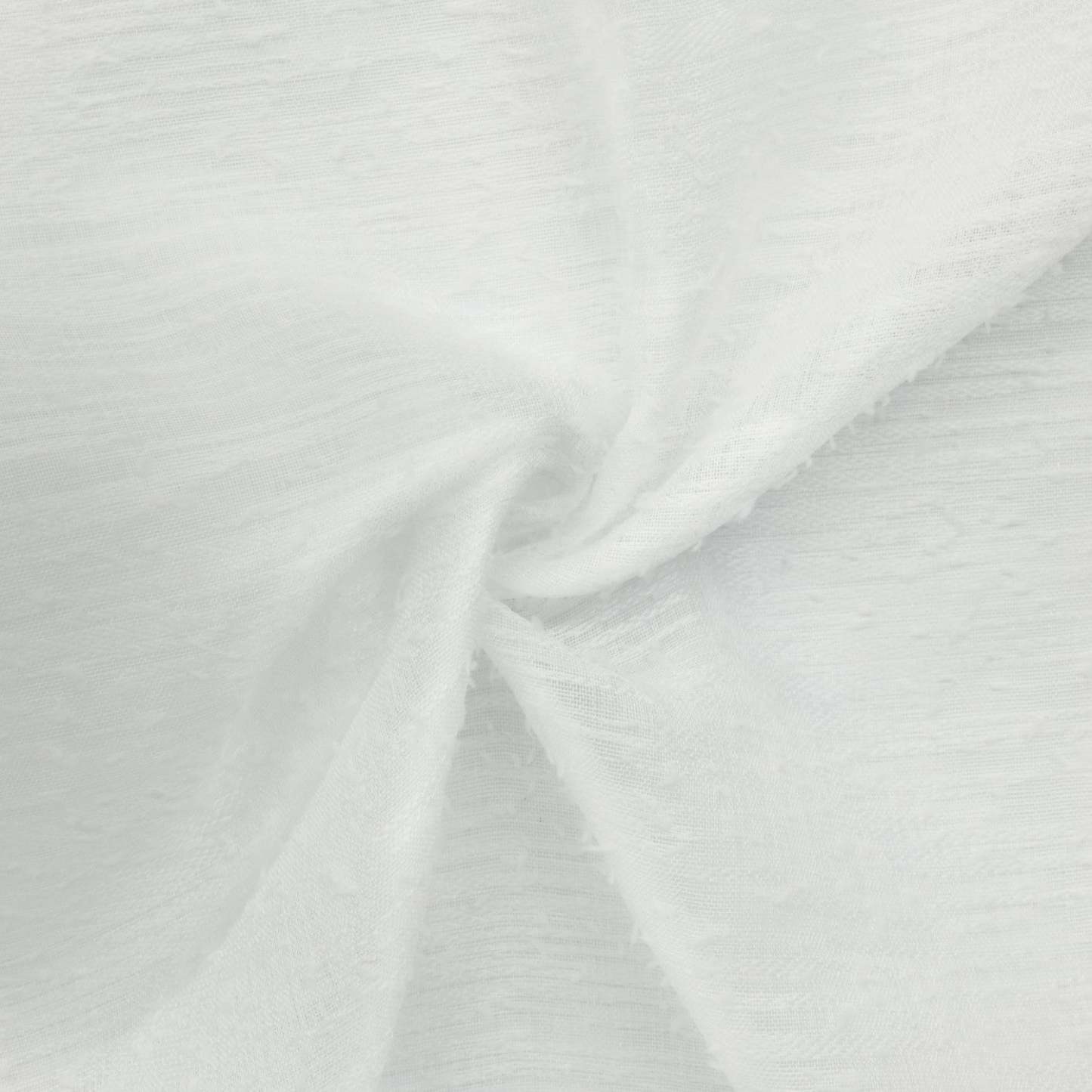Habitat Boucle White Sheer Grommet Curtain Panel - 52 x 84|Panneau de rideau transparent à œillets Boucle blanc d'Habitat - 52 x 84