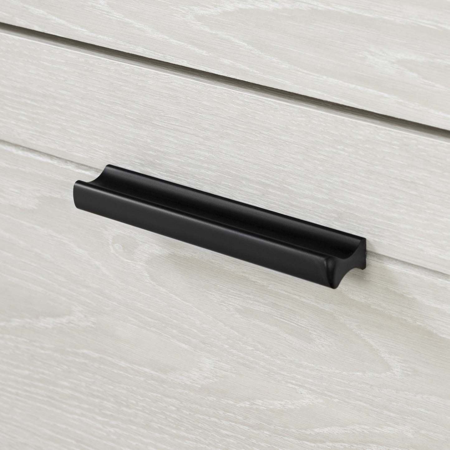 Commode à 5 tiroirs Fynn - Chêne d'hiver | Commode Fynn 5 Tiroirs - Chêne hivernal | D83GSPXF