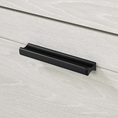 Commode à 5 tiroirs Fynn - Chêne d'hiver | Commode Fynn 5 Tiroirs - Chêne hivernal | D83GSPXF