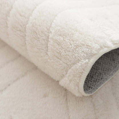 Velvet Crescent Cream Washable Shag Area Rug 5'x7' Indoor Area Rug | Tapis A Poils Longs Lavable En Velours Crème Crescent 5'x7'