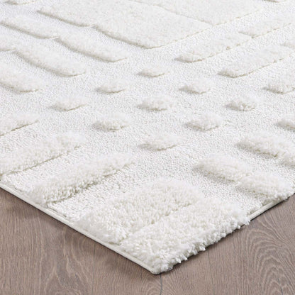 Lola Plaid Cream Shag Area Rug - 6'7 x 9'6|Carpette à poil long Lola crème à motif écossais - 6 pi 7 po x 9 pi 6 po