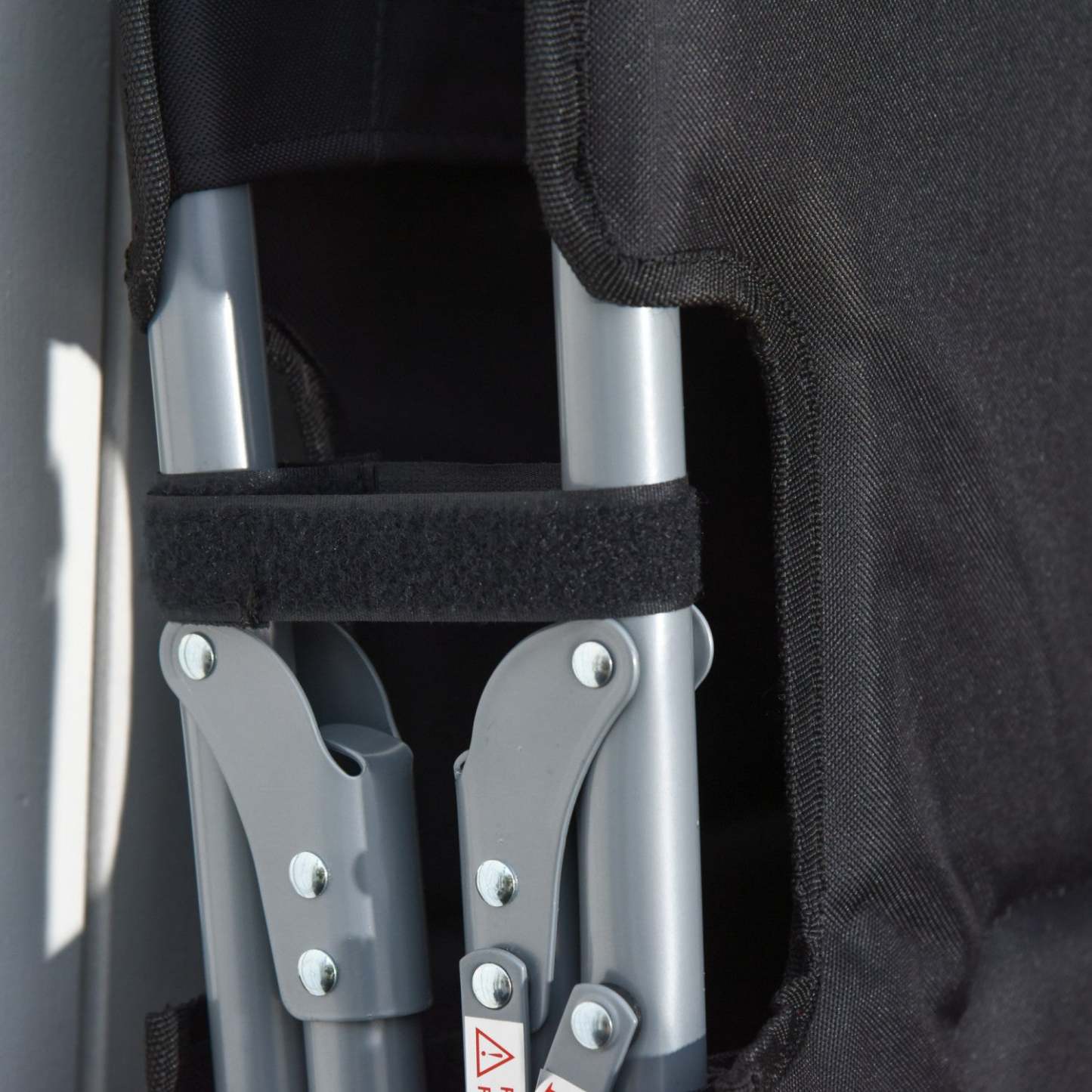 Lit de camping pliant Outsunny pour le sommeil en plein air, noir