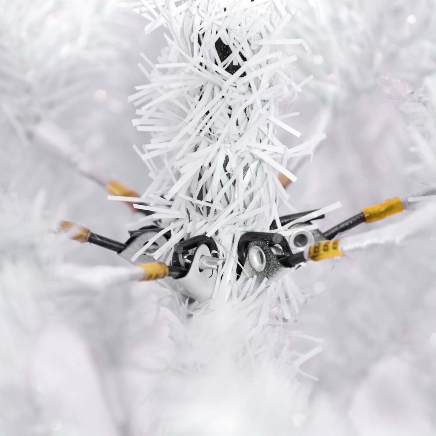 Homcom 7ft Artificial Christmas Tree With 1823 Branch Tips|Homcom Arbre De Noël Artificiel De 7 Pieds Avec 1823 Branches