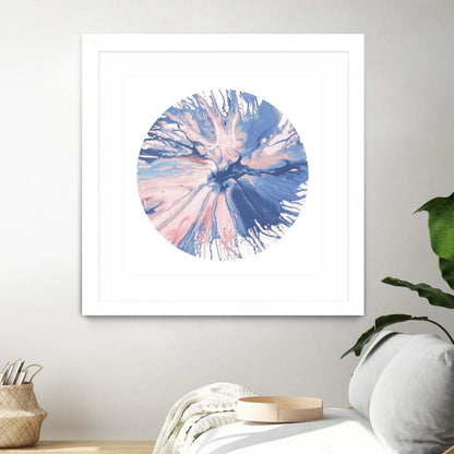 Spin Art 21 Matted and Framed White 36x36 Wall Art|Œuvre d'art murale imprimée blanche et mate « Spin Art 21 » 36 x 36