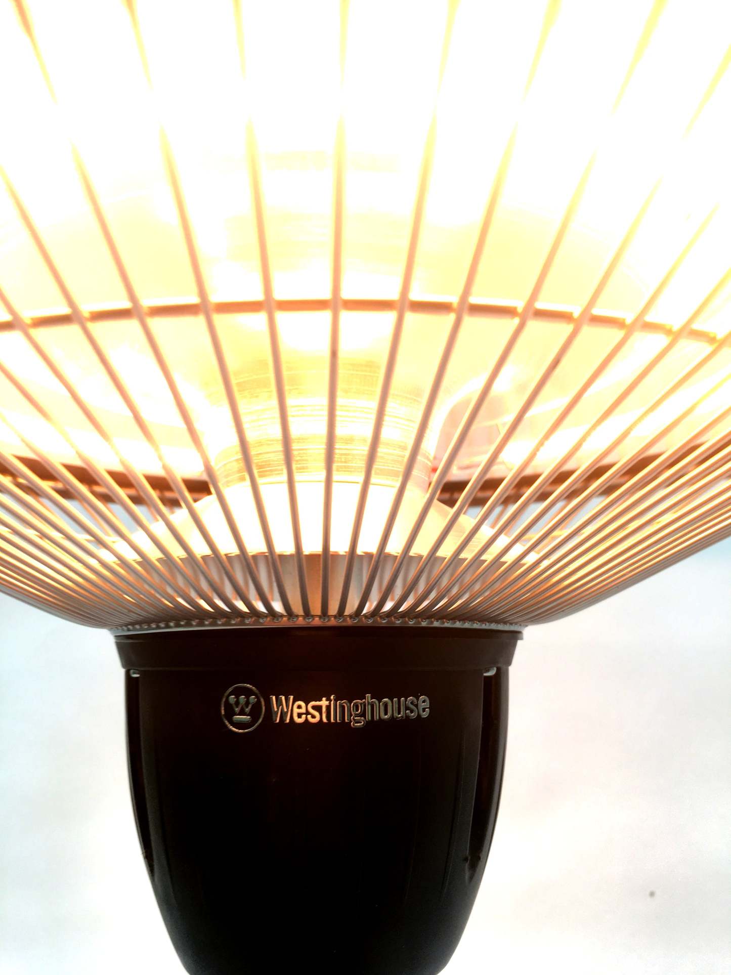 Westinghouse Infrared Electric Tabletop Patio Heater - WES31-1566|Radiateur de terrasse électrique et à infrarouge Westinghouse à déposer sur une table - WES31-1566