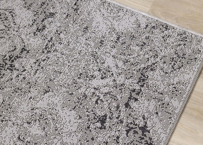 Jackson Distressed Damask Indoor/Outdoor Area Rug - 7'10 x 10'6|Carpette Jackson à motif damassé vieilli pour l'intérieur et l'extérieur - 7 pi 10 po x 10 pi 6 po