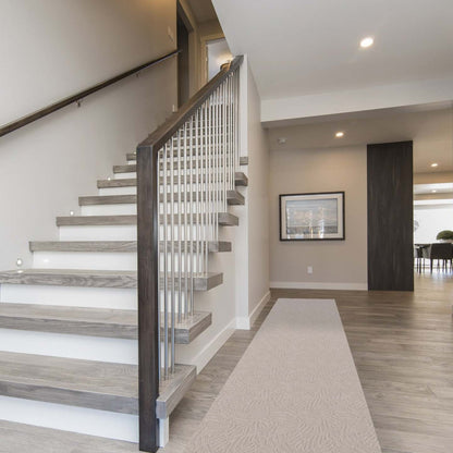 Bellezza Light Grey 2'2 x 24'0 Area Rug|Carpette Bellezza gris clair 2 pi 2 po x 24 pi 0 po|D21M28JU