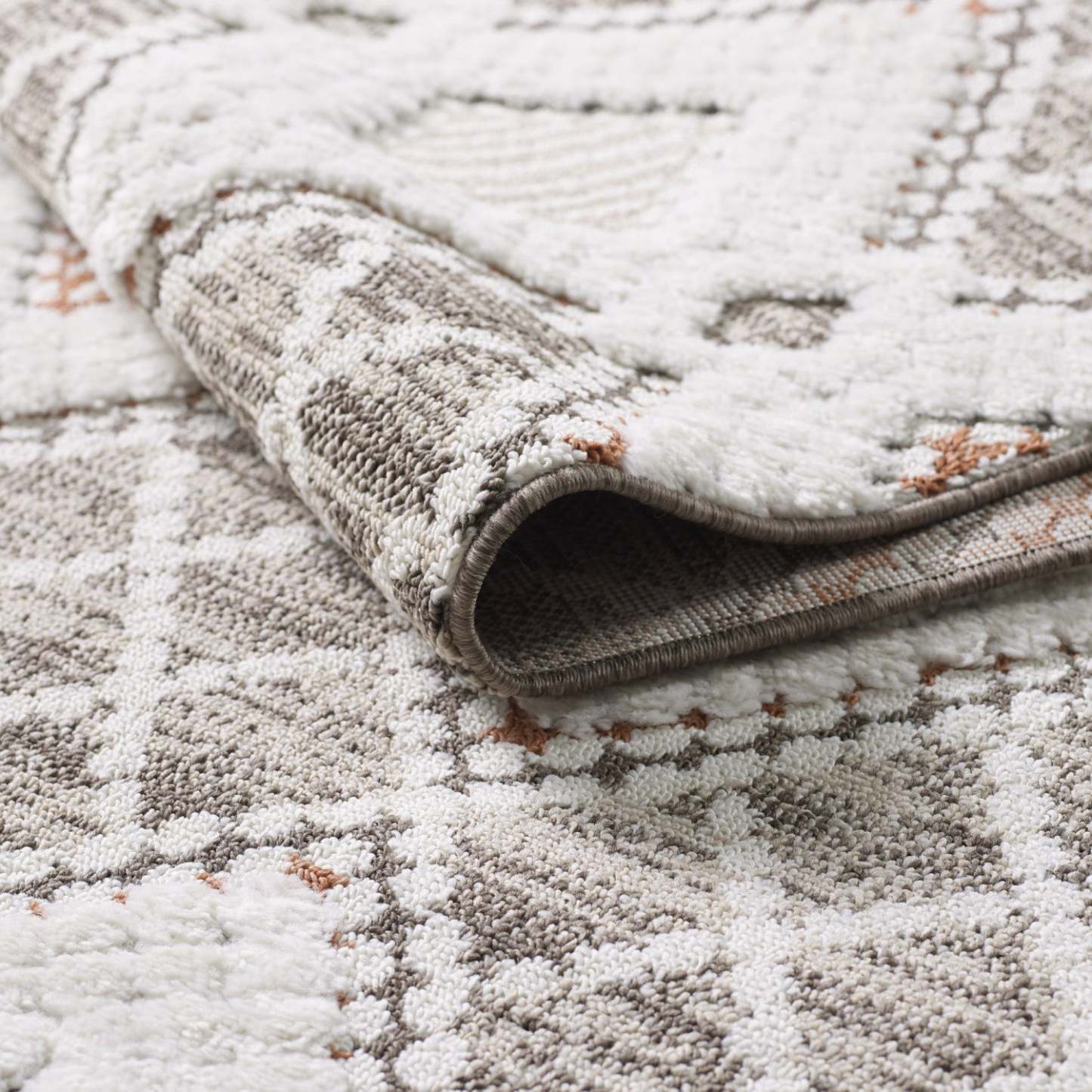 Quinto Twinkle Orange Shag Area Rug - 7'7 x 10'|Carpette à poil long Quinto Twinkle orange - 7 pi 7 po x 10 pi