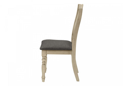 Ensemble de 2 chaises de salle à manger côté cuisine tissu gris antique pieds en bois transitionnel|Ensemble de 2 chaises de salle à manger de style transitionnel avec tissu gris antique et pattes en bois pour la cuisine et la salle à manger