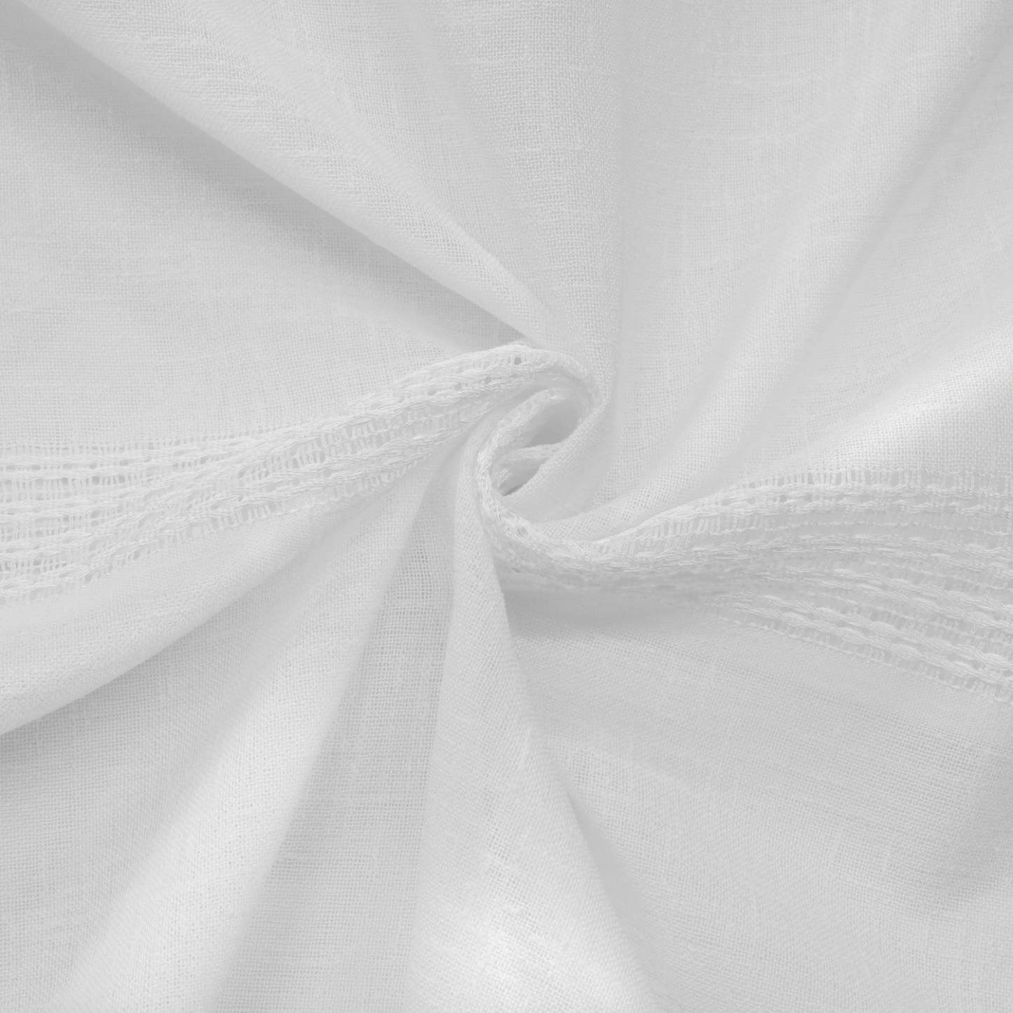 Habitat Alicante White Sheer Dual Header Curtain Panel - 52 x 95|Panneau de rideau transparent Alicante blanc à double têtes d'Habitat - 52 x 95