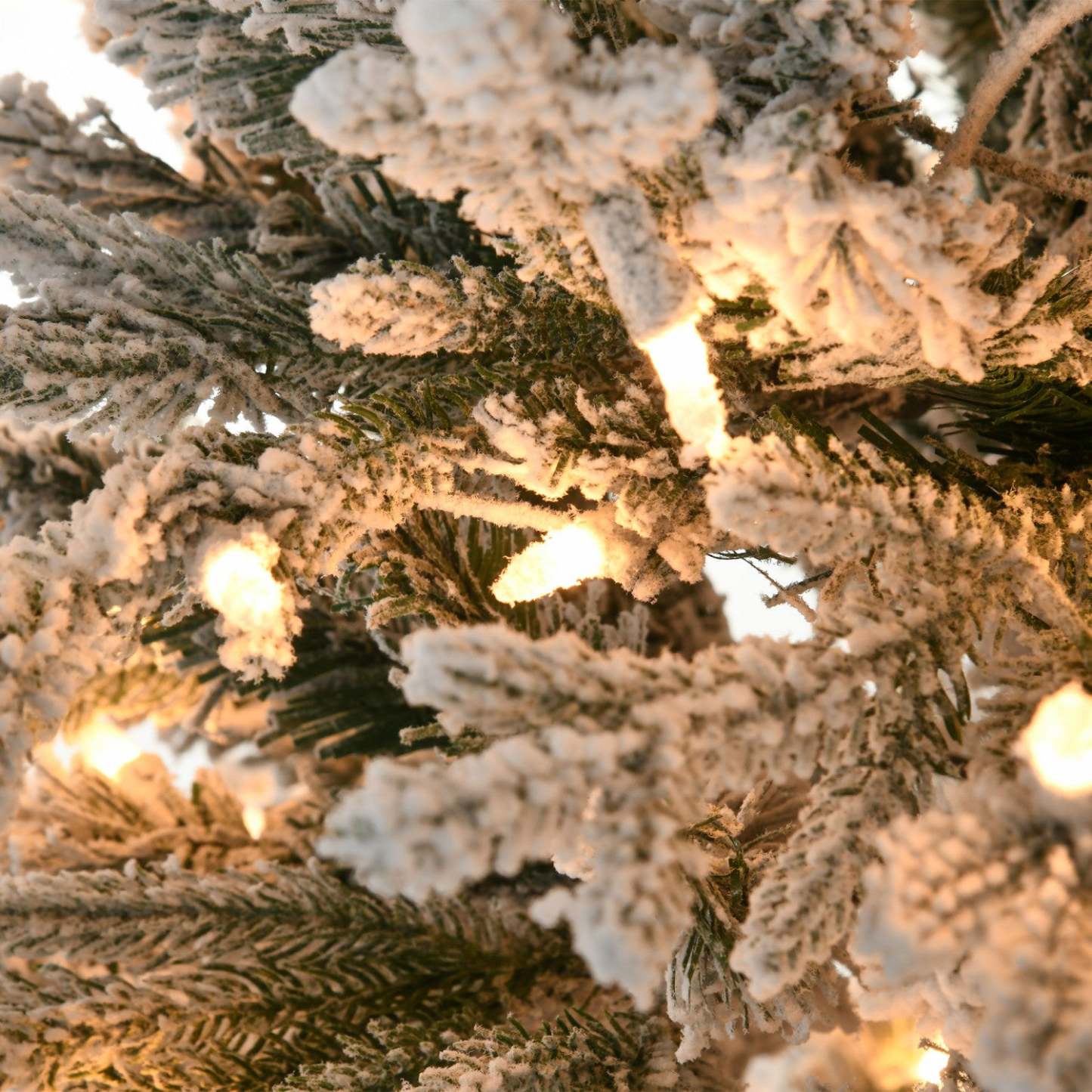Homcom Arbre De Noël Artificiel Floqué De 6 Pi Avec Lumières Jaunes Chaudes | Homcom Arbre De Noël Artificiel Floqué De 6 Pi Avec Lumières Jaunes