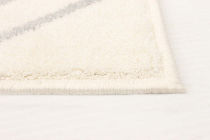 Tapis August Geod Blanc-Gris 7'10 x 10'2|Carpette August blanc géodegris 7 pi 10 po x 10 pi 2 po|D86F7VBB