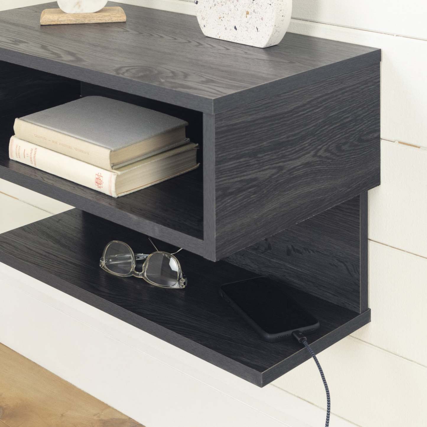 Sazena Floating Nightstand - Gray Oak | Sazena Table De Chevet Murale - Chêne Gris