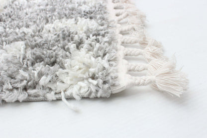 Helma Urban Cream, Dark Grey Shag 6'7 X 9'6 Area Rug|Carpette à poil long Helma Urban gris foncécrème 6 pi 7 po x 9 pi 6 po|D86FZMID