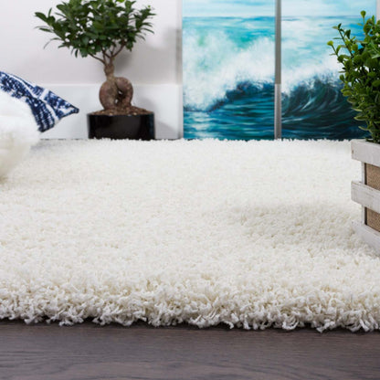 Victoria Cream Shag 3 x 5 Area Rug|Carpette à poils longs Victoria crème 3 x 5|D80G63FT