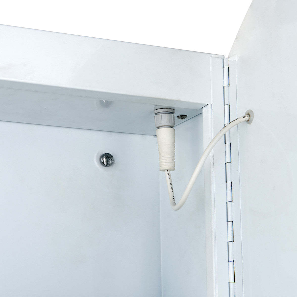 Armoire à pharmacie LED Julee avec miroir et DEL - argentée