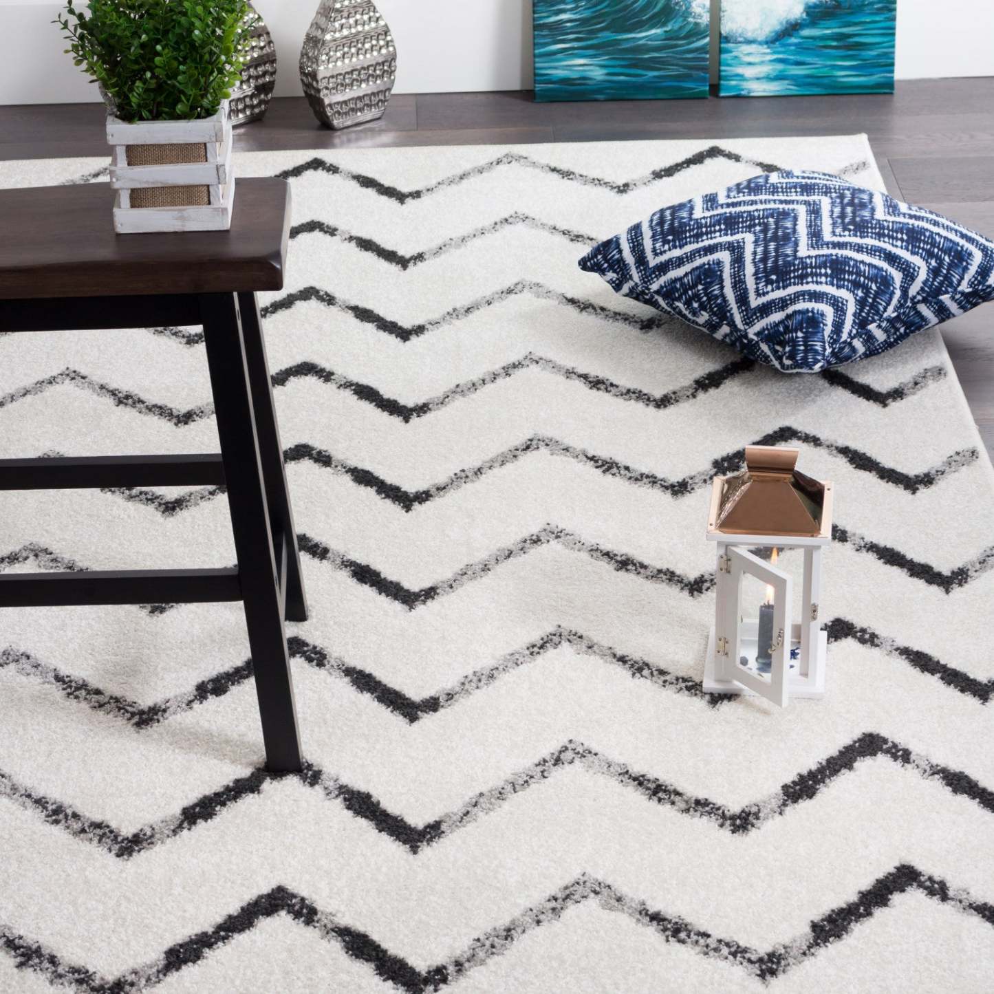 Lav Chevron Grey 3x5 Area Rug|Carpette Lav grise à motifs de chevrons 3 x 5|D80GLCN2