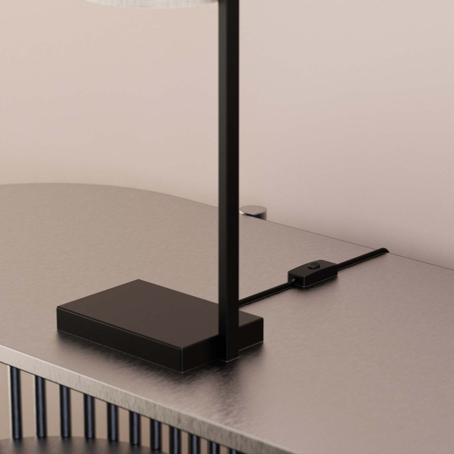 25 Lampe de table à cadre rectangulaire noir avec abat-jour cylindrique | Lampe de table noire de 25 po à armature rectangulaire avec abat-jour cylindrique