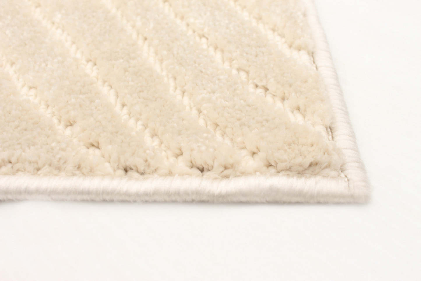 Lane Ivory 3'11 x 5'7 Area Rug|Carpette Lane ivoire 3 pi 11 po x 5 pi 7 po|D86F2BVA