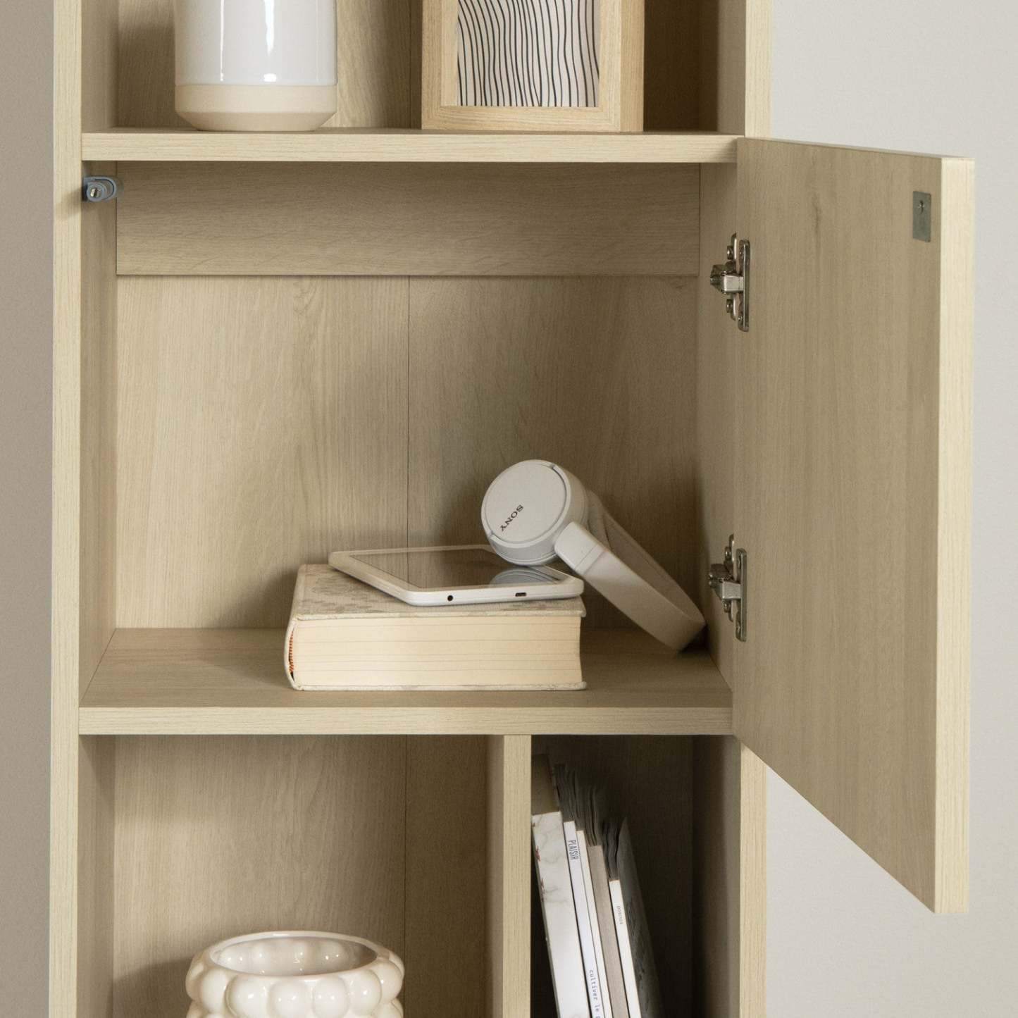 Liora 5-shelf Narrow Bookcase - Bleached Oak | Liora Bibliothèque Étroite 5 Tablettes - Chêne Blanchi