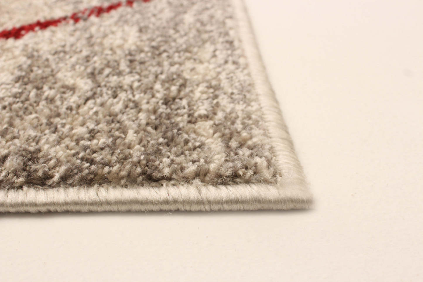 Grande Ivoire/Rouge 3'11 X 5'7 Tapis|Tapis Grande Ivoire / Rouge 3pi 11 po X 5pi 7po| D27BOTDL|Carpette Grande ivoirerouge 3 pi 11 po x 5 pi 7 po|D27BOTDL