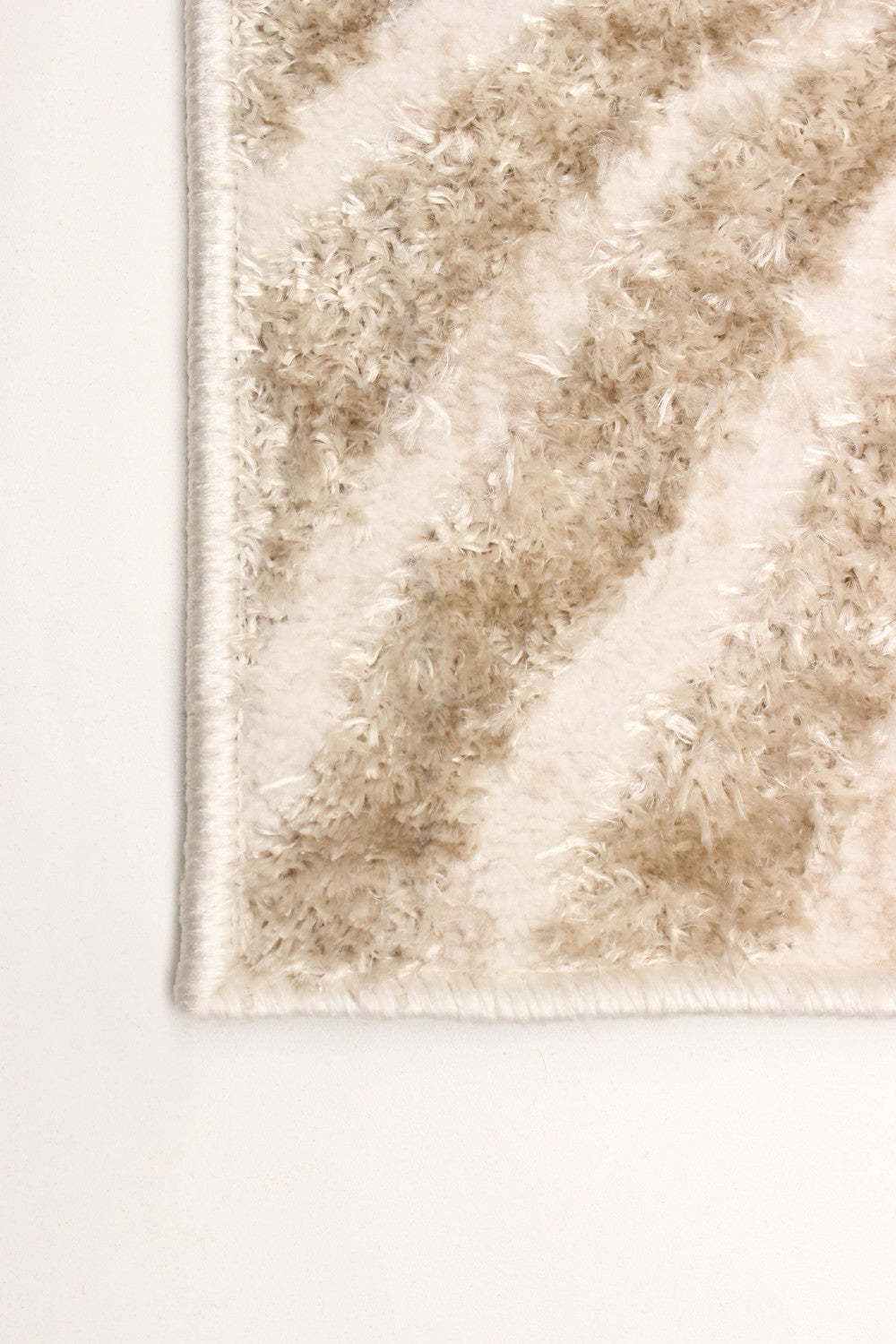 Carpette Kamala ivoire - 8 pi 0 po x 10 pi 0 po