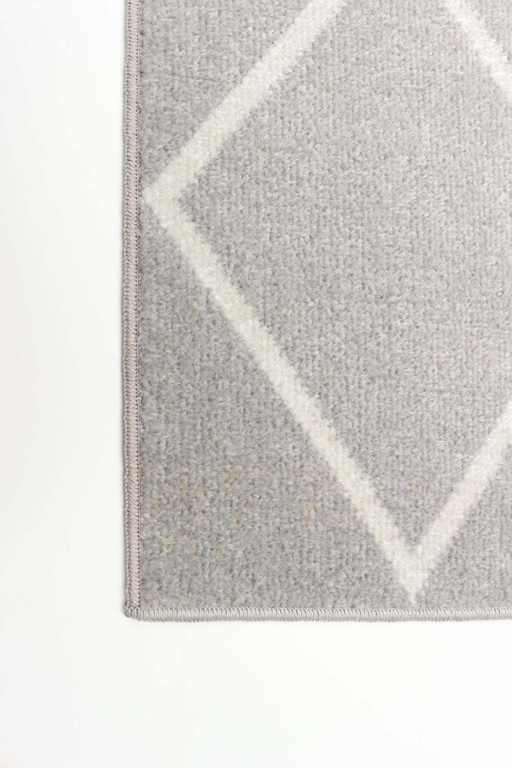 Tapis Kenza gris lavable en machine - 2'6 x 8'0|Carpette Kenza grise lavable à la machine - 2 pi 6 po x 8 pi 0 po|D86F8KNM