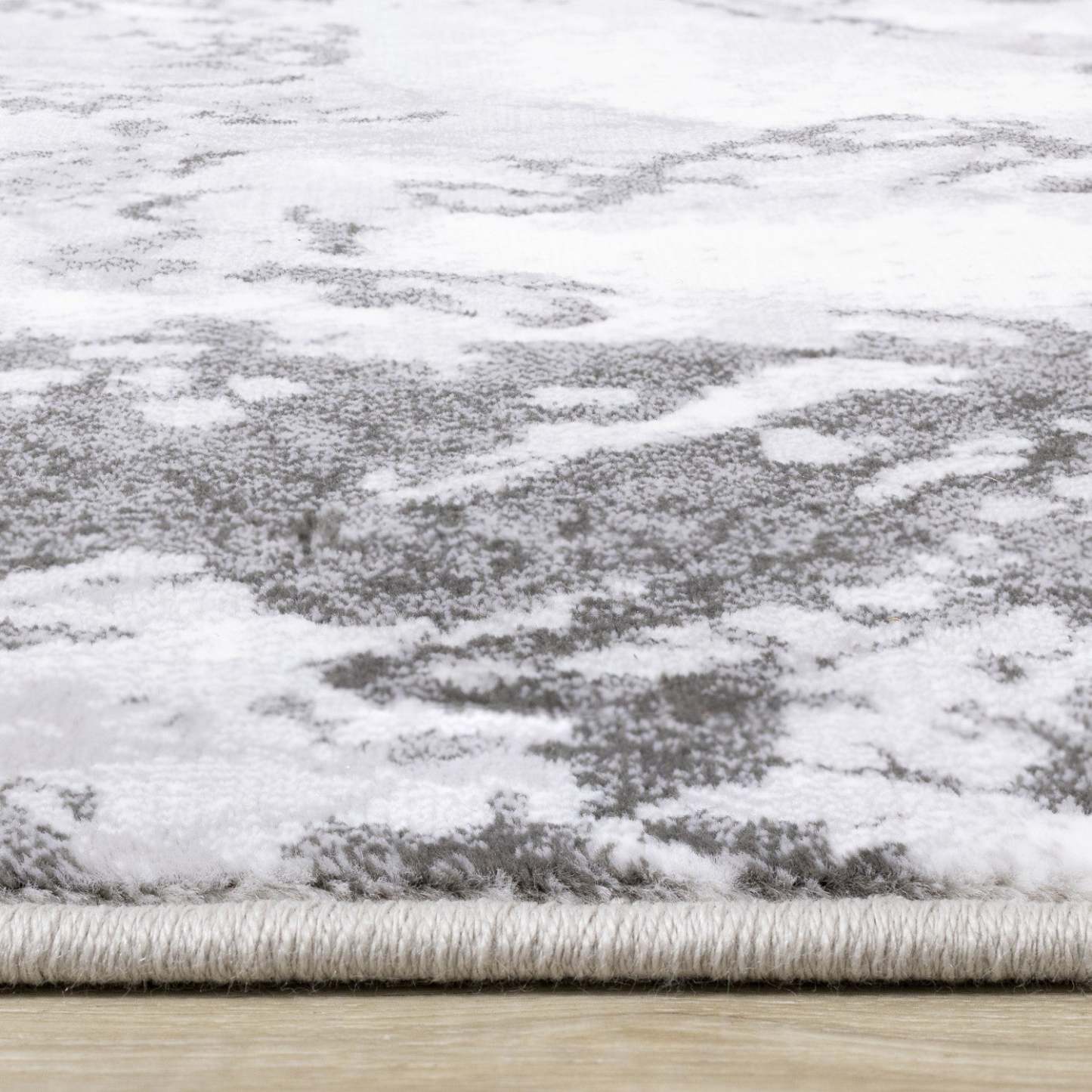 Tapis Isabelle Granite Pattern Area Rug - 5'3 x 7'7|Carpette Isabelle à motif granite - 5 pi 3 po x 7 pi 7 po