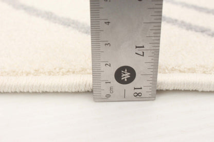 August Geod White-Grey 7'10 x 10'2 Area Rug|Carpette August blanc géodegris 7 pi 10 po x 10 pi 2 po|D86F7VBB