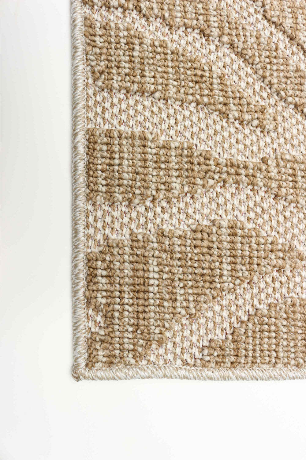 Samia Taupe Area Rug - 4'0 x 6'0|Carpette Samia taupe - 4 pi 0 po x 6 pi 0 po|D86FURWD